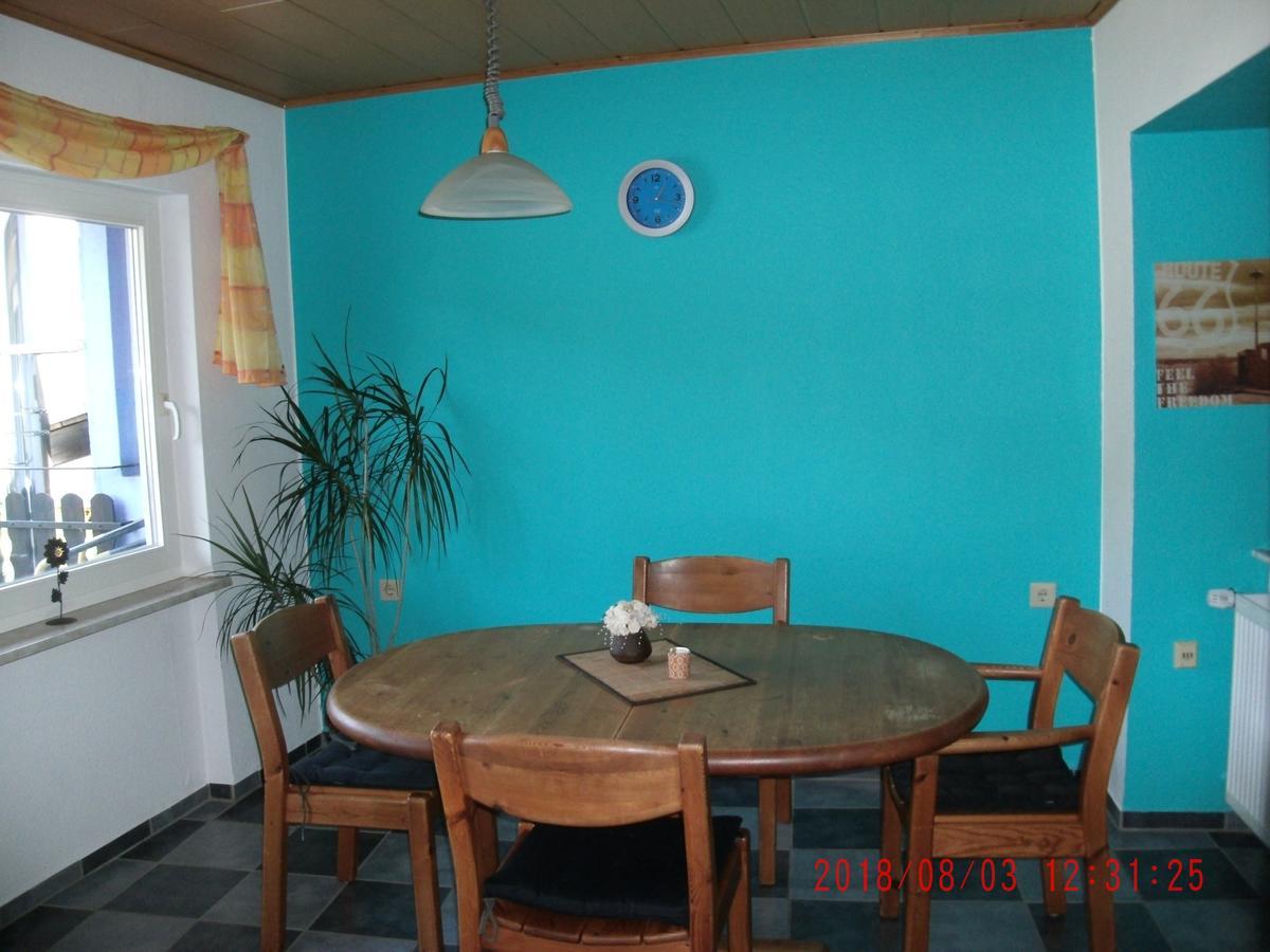 Ferienwohnung In Vino Veritas Neumagen-Dhron Exterior foto